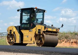 Walce Walce wibracyjne tandemowe Caterpillar CB44B
