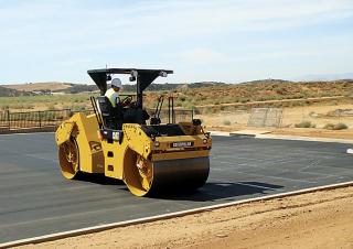 Walce Walce wibracyjne tandemowe Caterpillar CB54