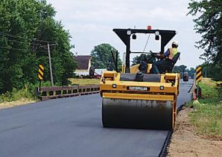 Walce Walce wibracyjne tandemowe Caterpillar CB64B