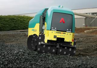 Walce Walec wibracyjny do wykopów Ammann ARR 1575 T4f