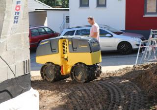 Walce Walec wibracyjny do wykopów Bomag BMP 8500