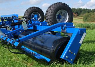 Walce łąkowe i polowe DAL-BO MiniMax 530 CB
