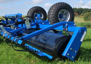 Walce łąkowe i polowe DAL-BO MiniMax 760 CB