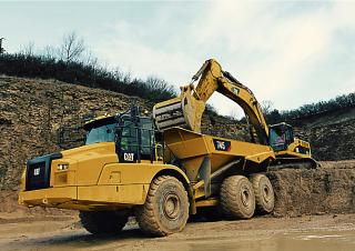 Wozidła przegubowe Caterpillar 745