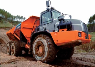 Wozidła przegubowe Hitachi AH250D