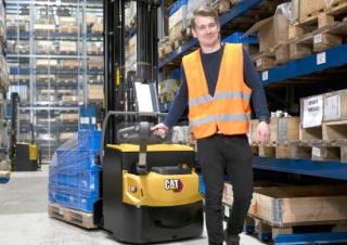 Wózki podnośnikowe Wózki paletowe elektryczne Caterpillar NSP16N3S