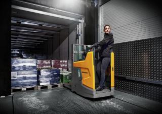 Wózki podnośnikowe Wózki platformowe podnośnikowe Jungheinrich ERD 220i