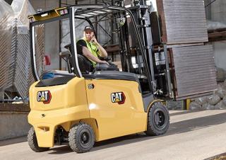 Wózki widłowe elektryczne Caterpillar EP35AN
