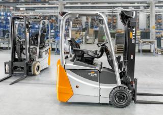 Wózki widłowe elektryczne Still RXE 15