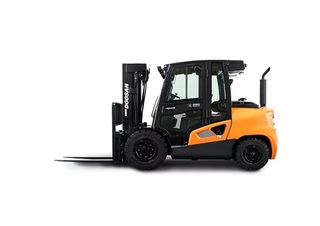Wózki widłowe z silnikiem wysokoprężnym Doosan D35S-9