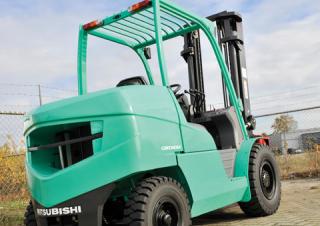 Wózki widłowe z silnikiem wysokoprężnym Mitsubishi FD50CNB