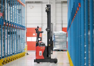 Wózki wysokiego składowania Linde R16HD MATIC config. 1 