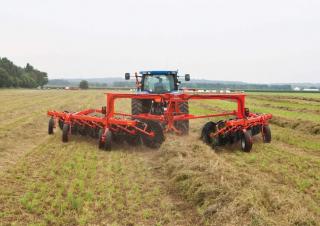 Zgrabiarki rotorowe Kuhn SR 616 GII