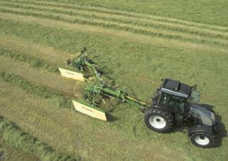 Zgrabiarki rotorowe Krone Swadro 710/26 T
