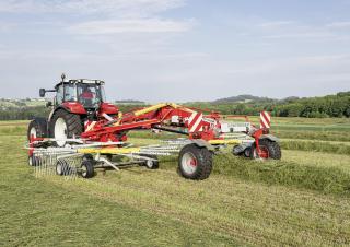 Zgrabiarki rotorowe Pöttinger Top 962 C