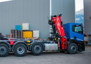 Żurawie do załadunku drewna Cranab RZ 18R D900