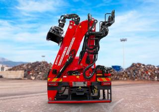 Żurawie do załadunku drewna Cranab RZ 18R D900
