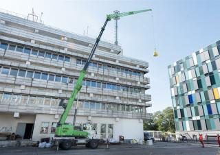 Żurawie samojezdne — wysięgnik teleskopowy Sennebogen 643E