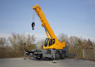 Żurawie szosowo-terenowe Liebherr LTC 1050-3.1 