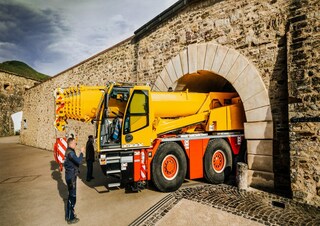 Żurawie szosowo-terenowe Liebherr LTC 1050-3.1 