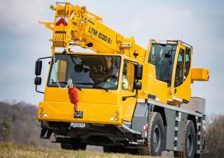 Żurawie szosowo-terenowe Liebherr LTM 1030-2.1 