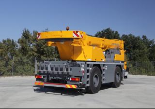 Żurawie szosowo-terenowe Liebherr LTM 1030-2.1 