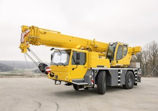 Żurawie szosowo-terenowe Liebherr LTM 1040-2.1 