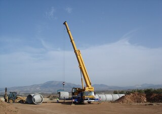 Żurawie szosowo-terenowe Liebherr LTM 1040-2.1 