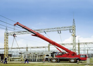 Żurawie szosowo-terenowe Liebherr LTM 1040-2.1 