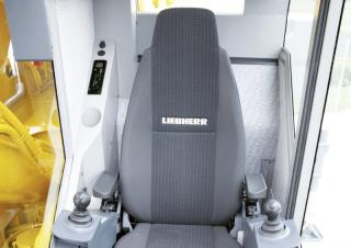 Żurawie szosowo-terenowe Liebherr LTM 1040-2.1 