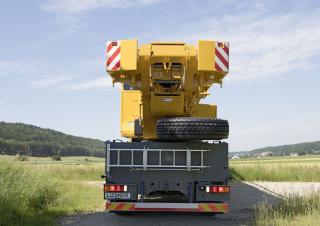 Żurawie szosowo-terenowe Liebherr LTM 1050-3.1 