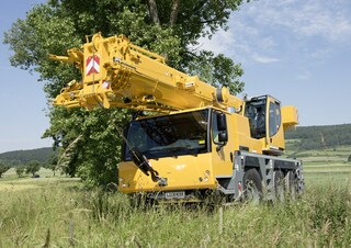 Żurawie szosowo-terenowe Liebherr LTM 1050-3.1 
