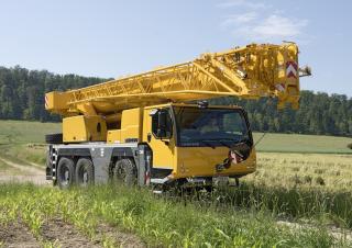 Żurawie szosowo-terenowe Liebherr LTM 1050-3.1 