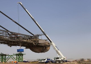 Żurawie szosowo-terenowe Liebherr LTM 1050-3.1 