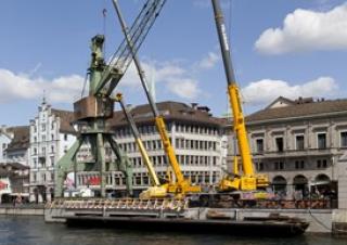 Żurawie szosowo-terenowe Liebherr LTM 1070-4.2 
