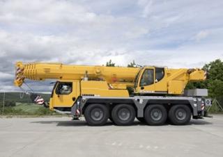 Żurawie szosowo-terenowe Liebherr LTM 1070-4.2 