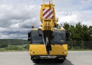 Żurawie szosowo-terenowe Liebherr LTM 1070-4.2 