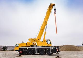 Żurawie szosowo-terenowe Liebherr LTM 1090-4.2 