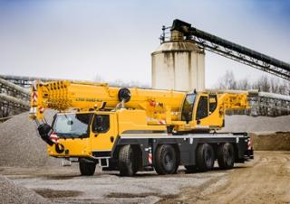 Żurawie szosowo-terenowe Liebherr LTM 1090-4.2 