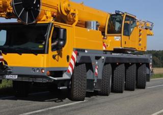 Żurawie szosowo-terenowe Liebherr LTM 1095-5.1 