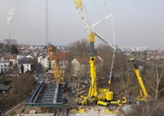Żurawie szosowo-terenowe Liebherr LTM 11200-9.1 