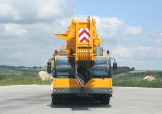 Żurawie szosowo-terenowe Liebherr LTM 1200-5.1 