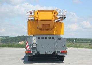 Żurawie szosowo-terenowe Liebherr LTM 1200-5.1 
