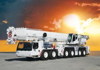 Żurawie szosowo-terenowe Liebherr LTM 1300-6.2 