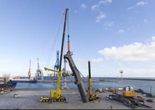 Żurawie szosowo-terenowe Liebherr LTM 1350-6.1 