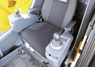 Żurawie szosowo-terenowe Liebherr LTM 1350-6.1 