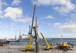 Żurawie szosowo-terenowe Liebherr LTM 1350-6.1 