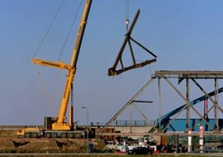 Żurawie szosowo-terenowe Liebherr LTM 1400-7.1 