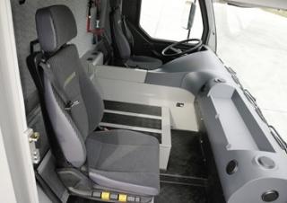 Żurawie szosowo-terenowe Liebherr LTM 1500-8.1