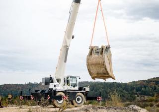 Żurawie terenowe Liebherr LRT 1090-2.1